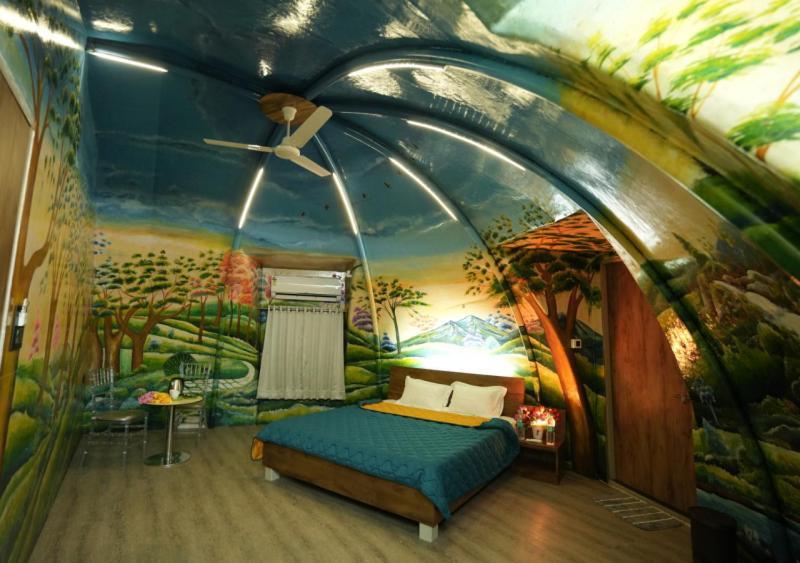 Palm Beach Resort Valsad Екстериор снимка